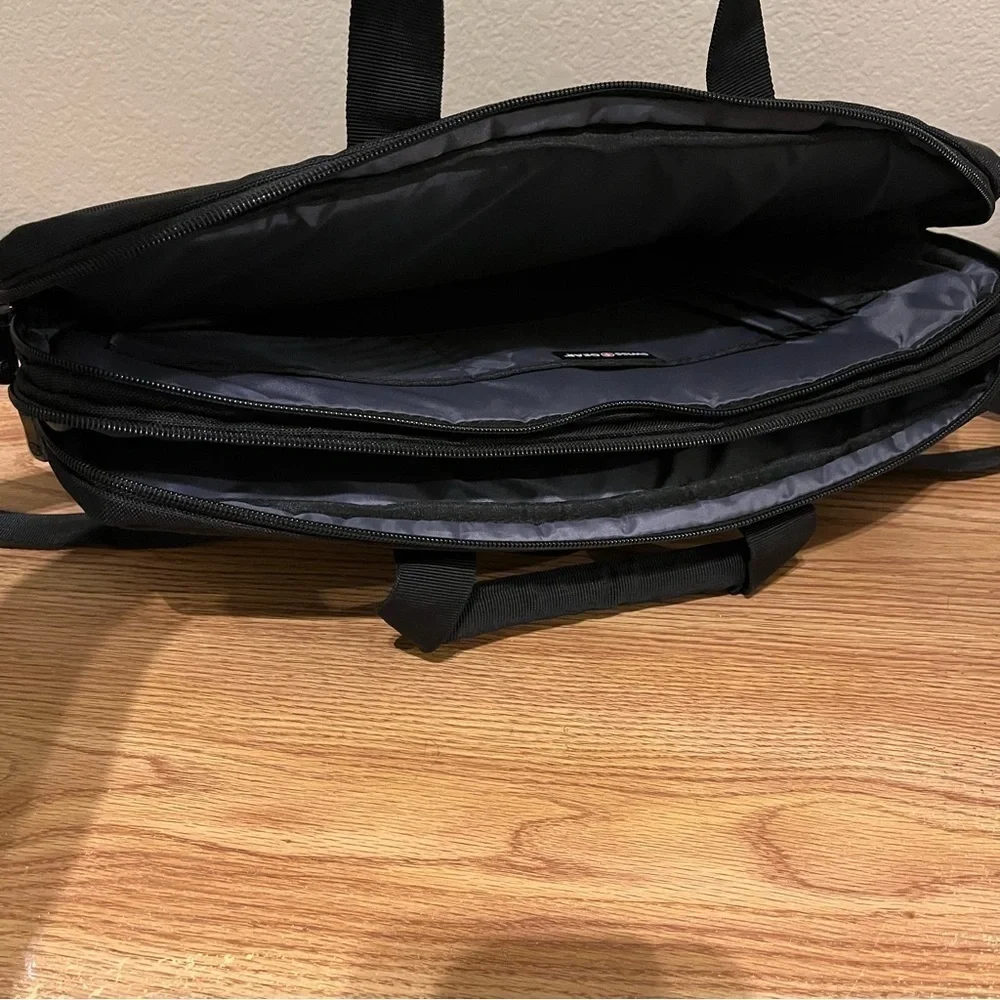 Swiss gear laptop bag